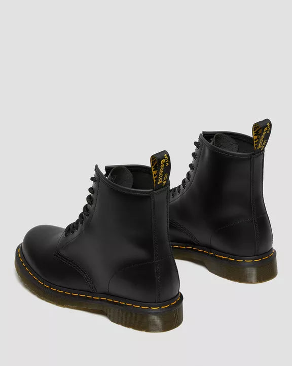 Dr Martens Stivali stringati 1460 in pelle smooth black