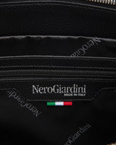 Nero Giardini I443832D Borsa a spalla da donna in materiale tecnico nero