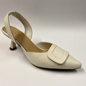 EPOCHE' XI 342 SLING-BACK A TACCO MEDIO IN NAPPA CREMA